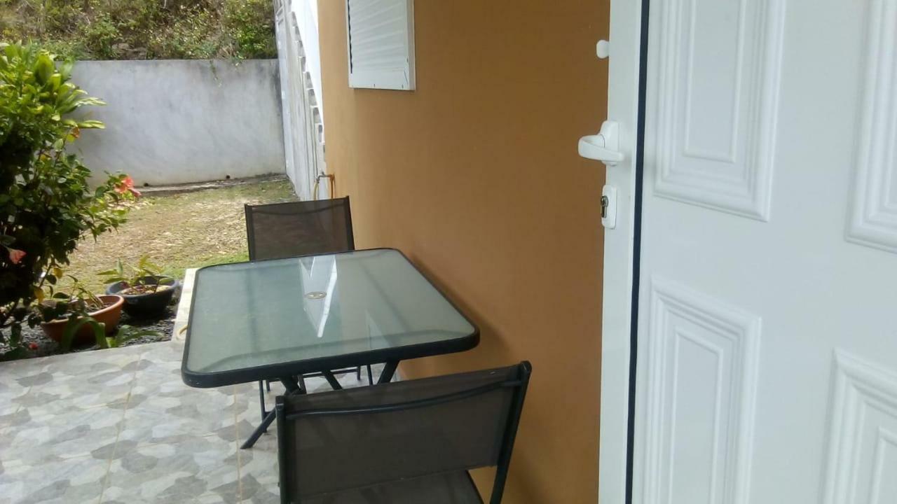 Charmant Petit T2 Dans Maison Vieux-Bourg Luaran gambar
